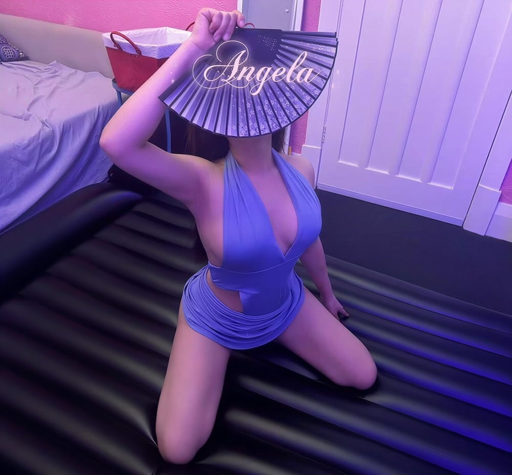 Luxury nuru massage at 96 Spa Redcliffe near Perth Airport Luxury nuru massage at 96 Spa Redcliffe near Perth Airport